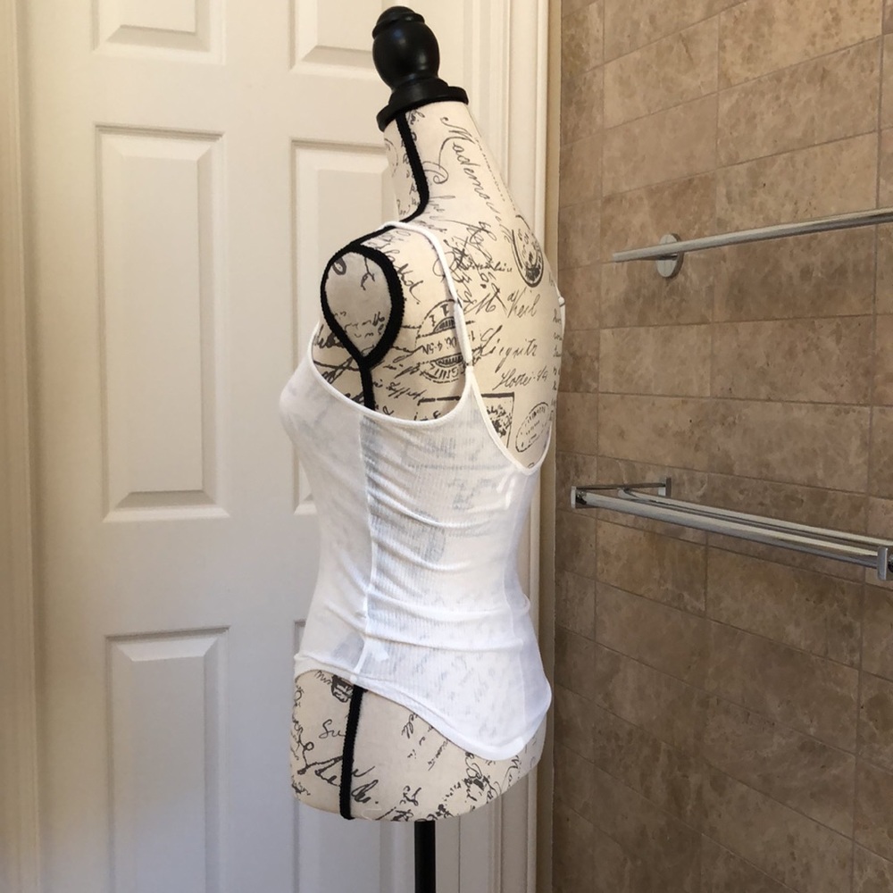 Basic White Ribbed Tank - Picture 4 of 6